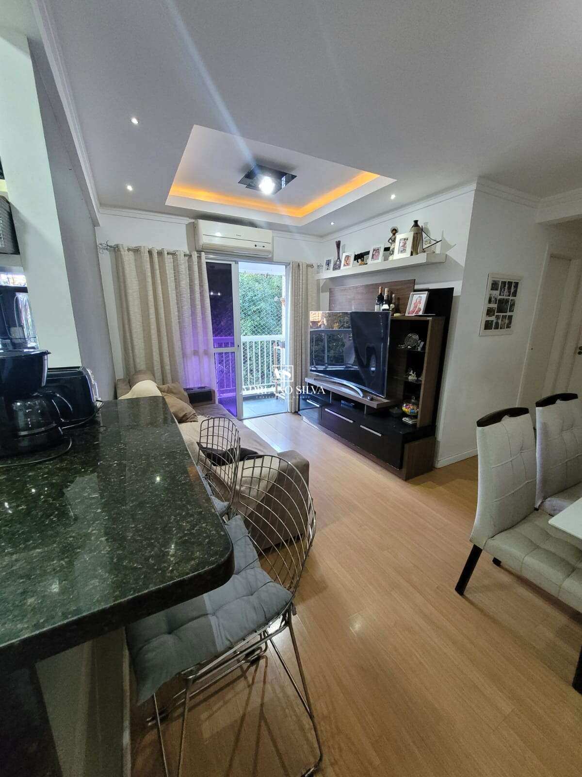 Apartamento à venda, no Condomínio Villa Verde,  em Niterói, Fonseca, com 2 quartos - Adriano Silva - Consultor Imobiliário