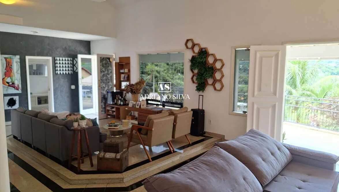 Casa à venda, no Condomínio Village Pendotiba,  em Niterói, Badu, com 4 quartos, 470m² - Adriano Silva - Consultor Imobiliário